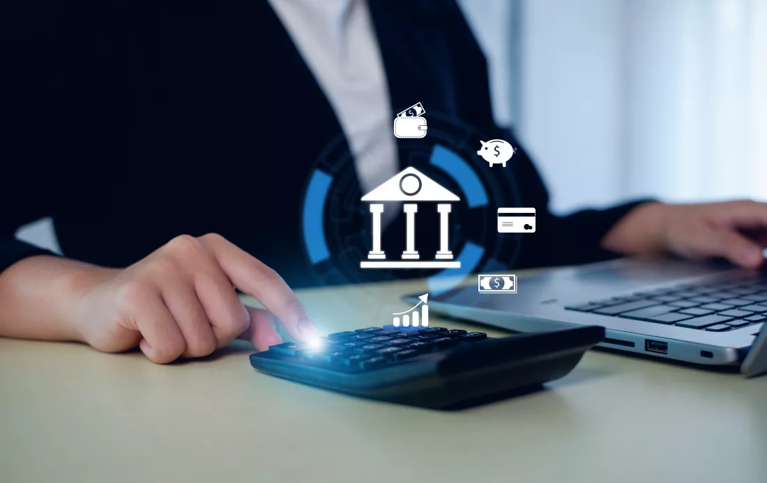 businessman-showing-online-banking-network-connection-icons-online-payment-shopping-business-technology-finance-concept